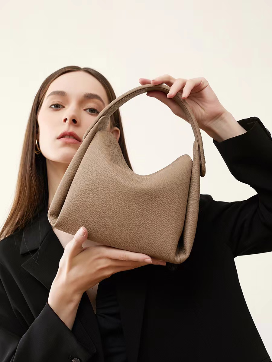 Luxury Bags Tote - กระเป๋าโฮโบแฟชั่นใหม่คุณภาพสูง กระเป๋าถือผู้หญิงมีเท็กซ์เจอร์ กระเป๋าสะพายไหล่ กระเป๋าคลัตช์หรูหรา กระเป๋าโท้ทลำลองสำหรับผู้หญิง